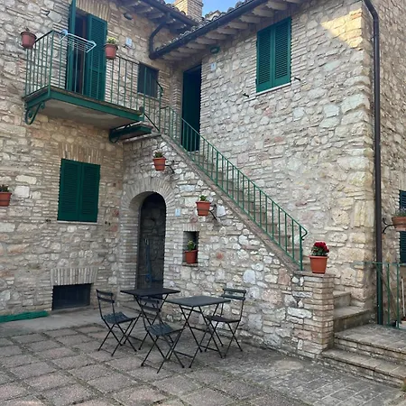 Fosso Delle Carceri Apartmán San Vitale