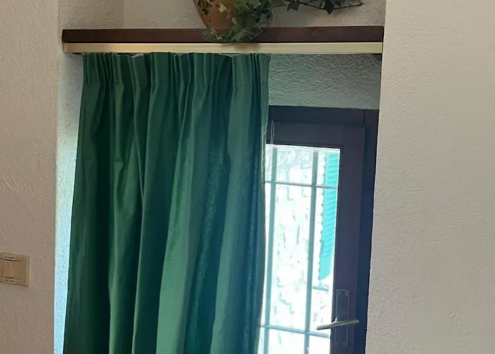 Fosso Delle Carceri Appartamento *