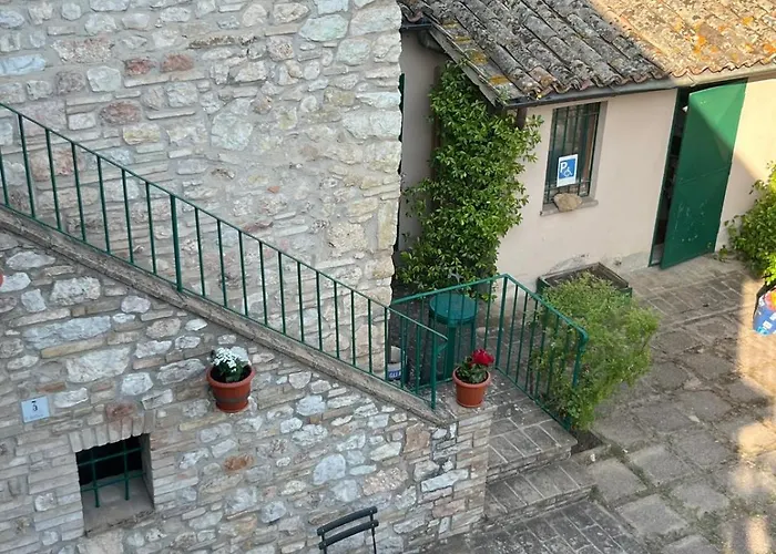 Fosso Delle Carceri Appartamento *